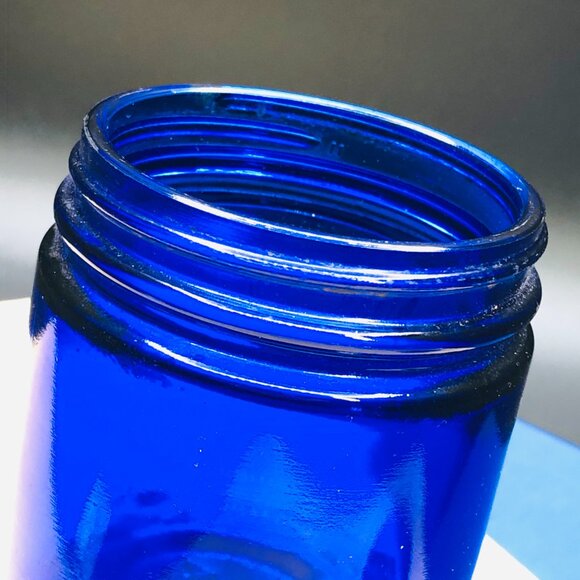 Vintage 60s NOXZEMA Cobalt Blue Glass Jar and Lid - Empty- Skincare Advertising - Picture 4 of 10
